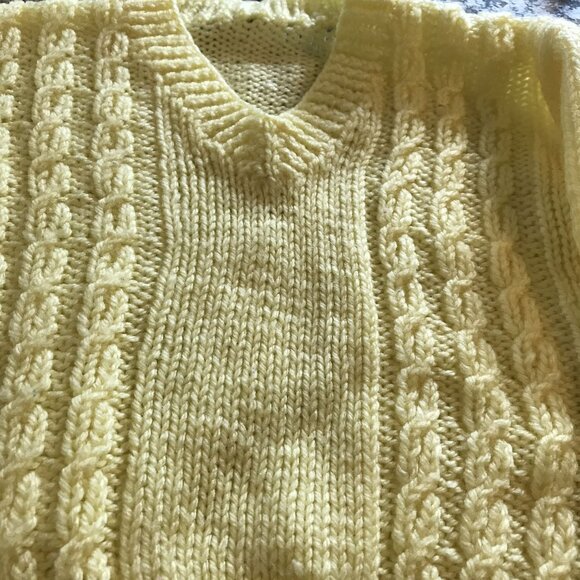 Handmade Toddler Sweater Yellow Cable Knit V-Neck Long Sleeve App 12 Month Size - Picture 2 of 8
